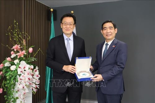 Viện Công nghệ châu Á: Biểu tượng sáng về hợp tác giáo dục đào tạo Việt Nam - Thái Lan