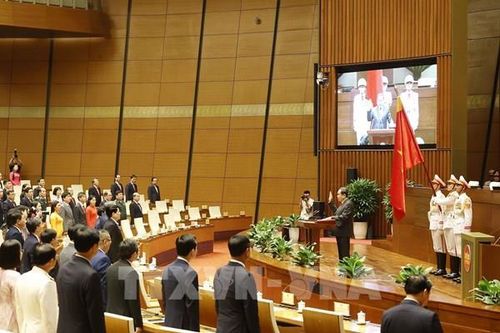 Nhà báo Thụy Sĩ: Việt Nam củng cố ổn định chính trị, duy trì đà cải cách kinh tế