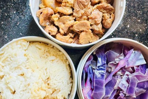 Người trẻ ở đô thị thắt chặt chi tiêu, ưu tiên sức khỏe