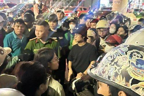 Hà Nội: Nữ tài xế Grab bị hành hung trên đường Xuân Thủy