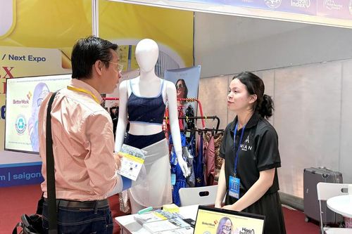 Minh bạch dữ liệu mở đường cho dệt may Việt Nam nâng hạng giá trị