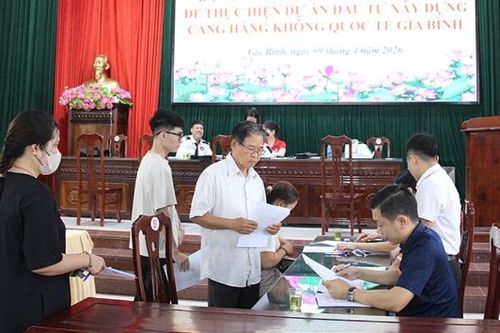 149 hộ được chi tiền thưởng khi bàn giao sớm đất ở để thực hiện dự án Cảng hàng không quốc tế Gia Bình
