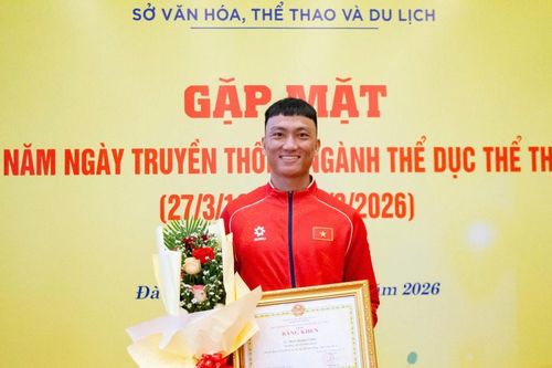 Tay chèo tài năng của Canoeing Đà Nẵng