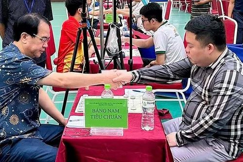 Hà Văn Tiến của Đồng Nai lần đầu vô địch Cờ tướng quốc gia