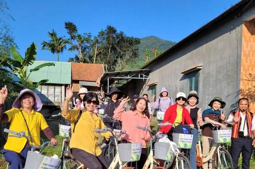 Mở hướng phát triển du lịch cộng đồng từ dự án dược liệu ở xã Bình Phú