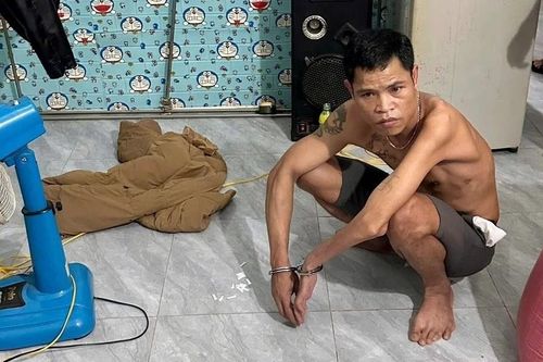 Công an xã Ia Hrung bắt quả tang đối tượng cất giấu ma túy tại nhà