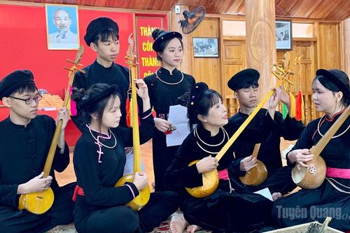 Đưa văn hóa truyền thống vào học đường