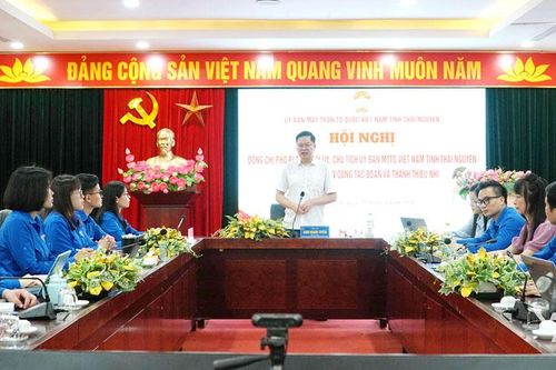 Quan tâm phát triển tổ chức Đoàn trong các khu công nghiệp