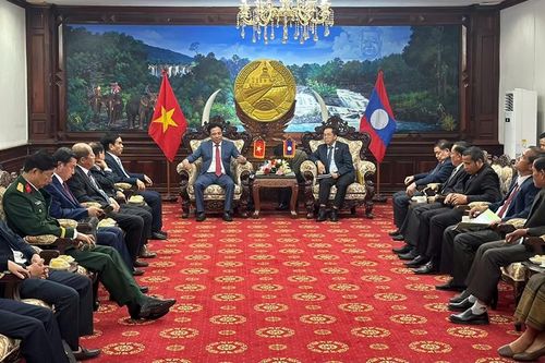 Củng cố tình hữu nghị, thúc đẩy hợp tác toàn diện Huế - Salavan