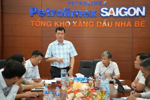 Tổng kho Xăng dầu Nhà Bè: Giữ vững nhịp độ sản xuất kinh doanh