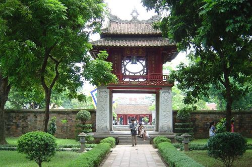 Lấy ý kiến Nhân dân việc tặng Huân chương Lao động hạng Nhì cho Trung tâm Văn Miếu - Quốc Tử Giám