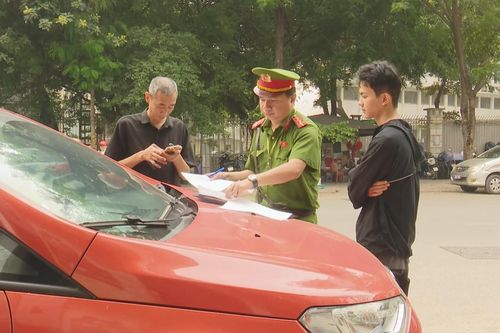 Phường Bạch Mai lập lại trật tự trên phố Trần Đại Nghĩa
