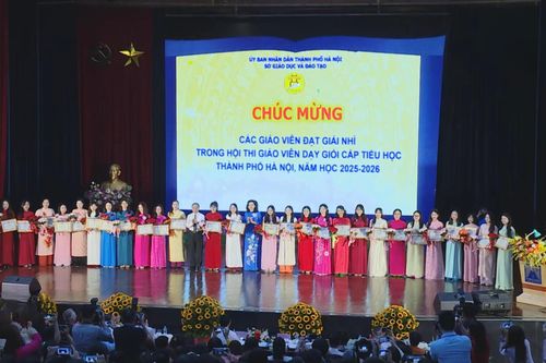 Hà Nội khen thưởng 182 giáo viên dạy giỏi tiểu học