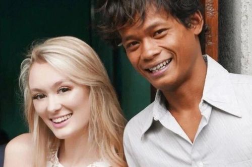 Cặp đôi 'chồng cú, vợ tiên' nổi tiếng khắp châu Á, giờ ra sao?