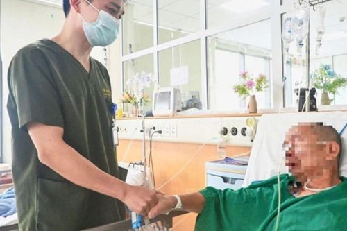 Người đàn ông 'chết lâm sàng' vì viêm phổi, hồi sinh ngoạn mục nhờ 1 xét nghiệm: Báo sĩ cảnh báo không nên chủ quan với triệu chứng thường gặp này