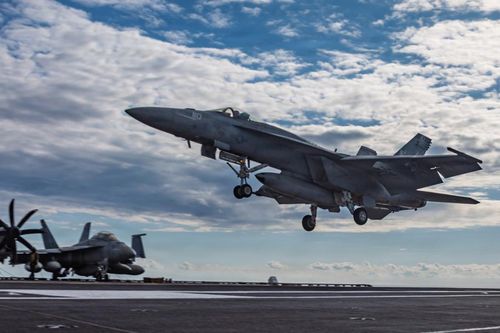 Xung đột với Iran, Mỹ đã 'đốt' bao nhiêu tỷ USD?