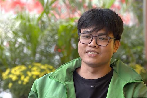Cựu sinh viên Bách khoa tuổi 31 giấu bố mẹ bỏ nghề lập trình, làm tài xế công nghệ
