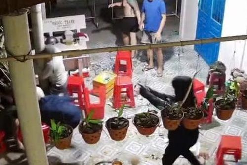 Tình tiết nóng vụ nhóm giang hồ nổ súng bắn, đâm 2 người trong bữa tiệc rượu ở Đồng Tháp
