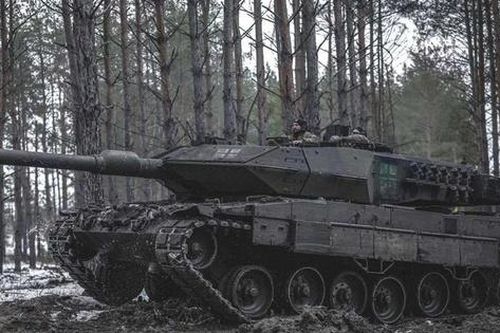 Xe tăng Leopard 2A6 của Ukraine tiêu diệt T-72 Nga ở khoảng cách kỷ lục 5,5 km?