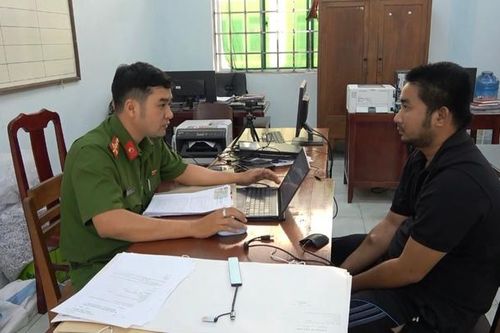 Mâu thuẫn sau trận bóng chuyền, thanh niên đâm người tử vong