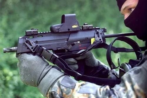 Khám phá súng tiểu liên 'bé hạt tiêu' MP7 được đặc nhiệm thế giới ưa chuộng