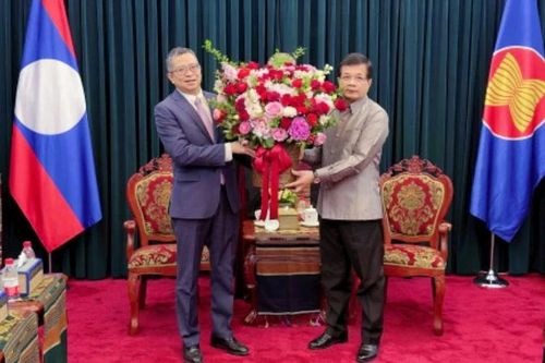 Đại sứ Việt Nam tại Trung Quốc chúc mừng Tết cổ truyền của Lào