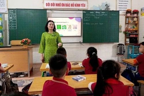 Nghệ An cho phép các trường chủ động điều chỉnh giờ học do nắng nóng