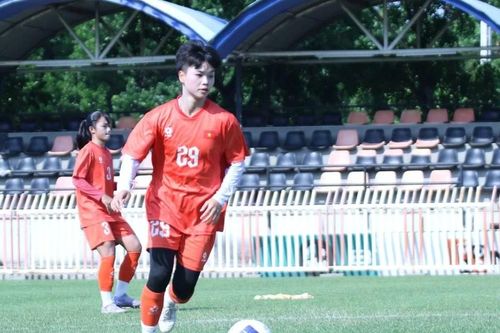 U20 nữ Việt Nam tích cực thích nghi thời tiết trước trận tứ kết gặp Nhật Bản