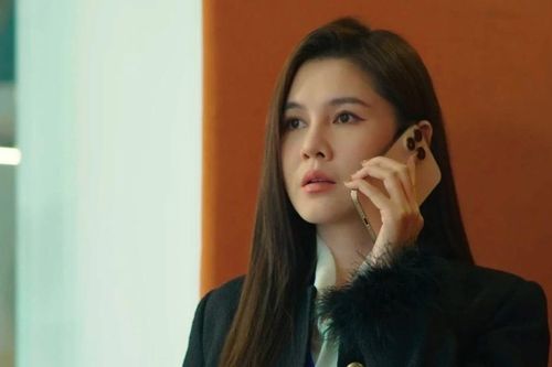 Nhan sắc trẻ trung của diễn viên Vũ Thu Hoài ở tuổi 36