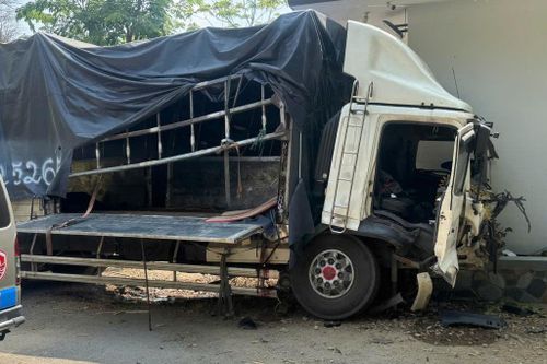 Khởi tố vụ xe tải lao xuống dốc khiến 3 người tử vong