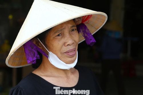 Hàng nghìn người dân Nghệ An phải đi xin nước mỗi ngày