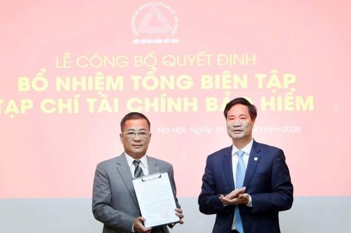 Bổ nhiệm nhà báo Nguyễn Phong Cầm giữ chức vụ Tổng biên tập Tạp chí Tài chính Bảo hiểm