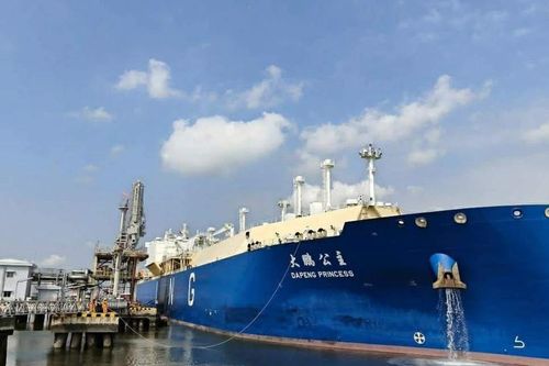 Tàu chở LNG nhập khẩu liên tiếp cập cảng, PV GAS đảm bảo khí phát điện cao điểm mùa khô