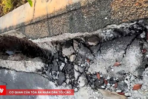 Cà Mau: Tuyến đường nhựa bị sụt lún hàng chục mét
