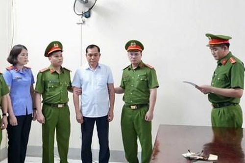 Bắt khẩn cấp Phó Chủ tịch UBND phường Phúc Yên, tỉnh Phú Thọ