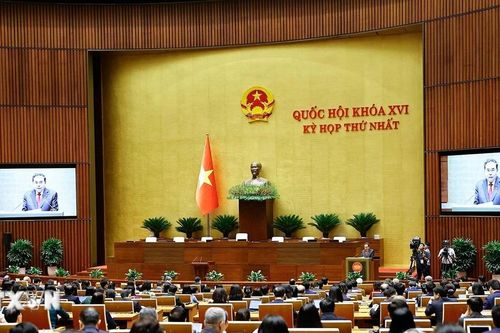 Hôm nay, Quốc hội khóa XVI bàn về chống lãng phí, thuế xăng dầu và nhiên liệu bay