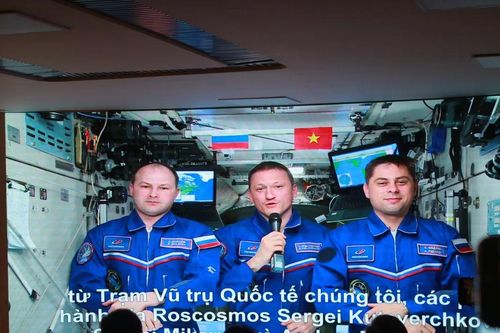 Phi hành gia Nga từ trạm ISS gửi lời chào Việt Nam nhân dịp đặc biệt