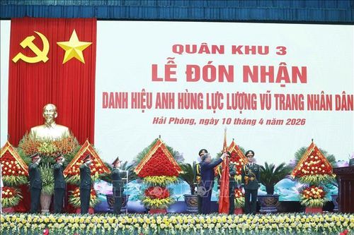 Tổng Bí thư, Chủ tịch nước dự Lễ đón nhận Danh hiệu Anh hùng LLVT nhân dân của Quân khu 3
