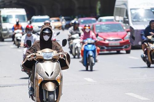 Nhiệt độ chạm ngưỡng 40°C: Chuyên gia cảnh báo loạt nguy cơ ảnh hưởng sức khỏe