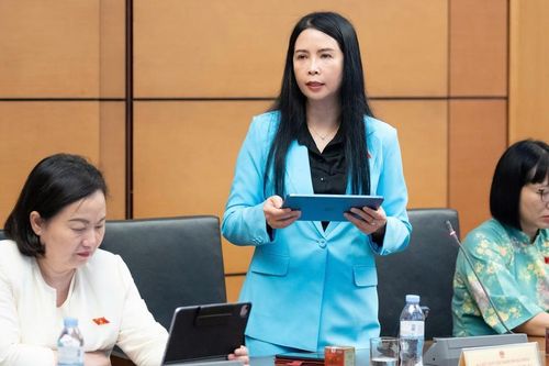 Đẩy mạnh 'xung lực thể chế' để giải bài toán vốn cho tăng trưởng hai con số