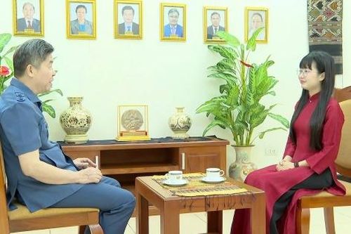 Tết Bunpimay: Mùa chúc phúc bằng nước của 'đất nước triệu voi'