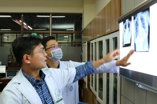 Bộ Y tế hướng dẫn xếp lương bác sĩ từ năm 2026