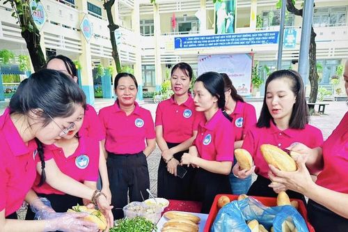'Bánh mì 0 đồng' nhân lên những điều tử tế