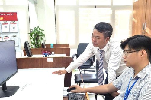 Khơi thông nguồn lực chuyển đổi số cấp xã