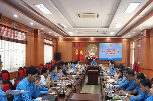 Công đoàn xã, phường nâng cao năng lực đại diện, bảo vệ quyền lợi người lao động