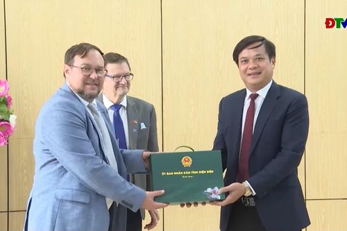 Lãnh đạo UBND tỉnh làm việc với đoàn công tác đại sứ quán Phần Lan tại Việt Nam