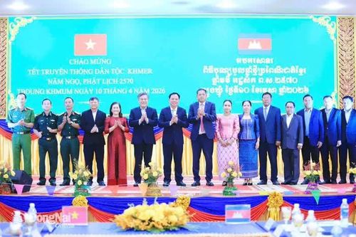 Vun đắp tình hữu nghị Việt Nam - Campuchia qua chuyến thăm chúc Tết cổ truyền tại tỉnh Tboung Khmum