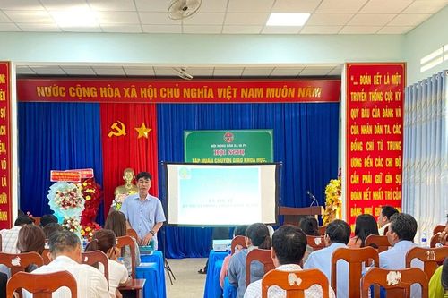 Tập huấn chuyển giao khoa học, kỹ thuật trồng dâu, nuôi tằm cho hội viên và nông dân xã Ia Pa