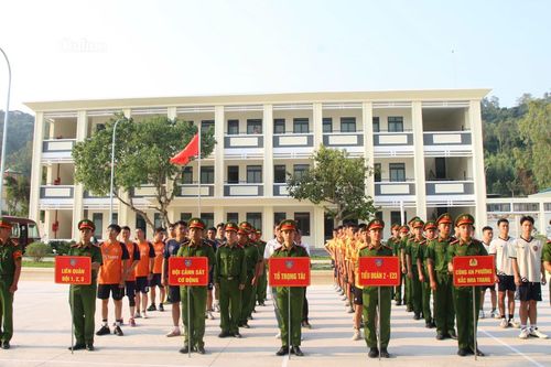 Khai mạc hội thao chào mừng 52 năm Ngày truyền thống lực lượng Cảnh sát cơ động