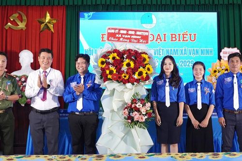 Đại hội đại biểu Hội Liên hiệp Thanh niên Việt Nam xã Vạn Ninh lần thứ I